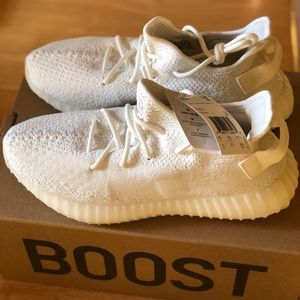 Yeezy Boost Triple White 350